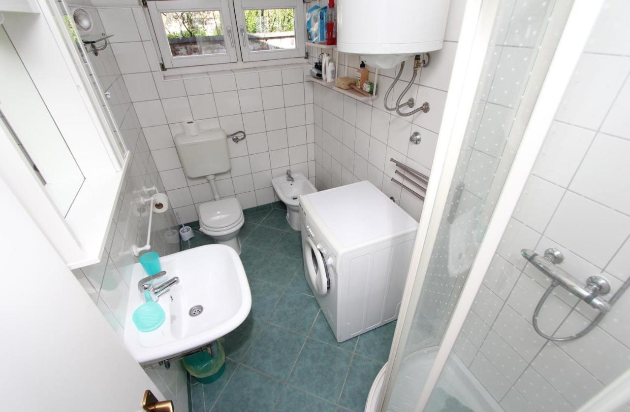 Apartment Maestral Ровин Екстериор снимка
